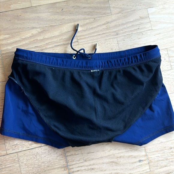 D&G European Style Bathing Suite - Picture 9 of 14